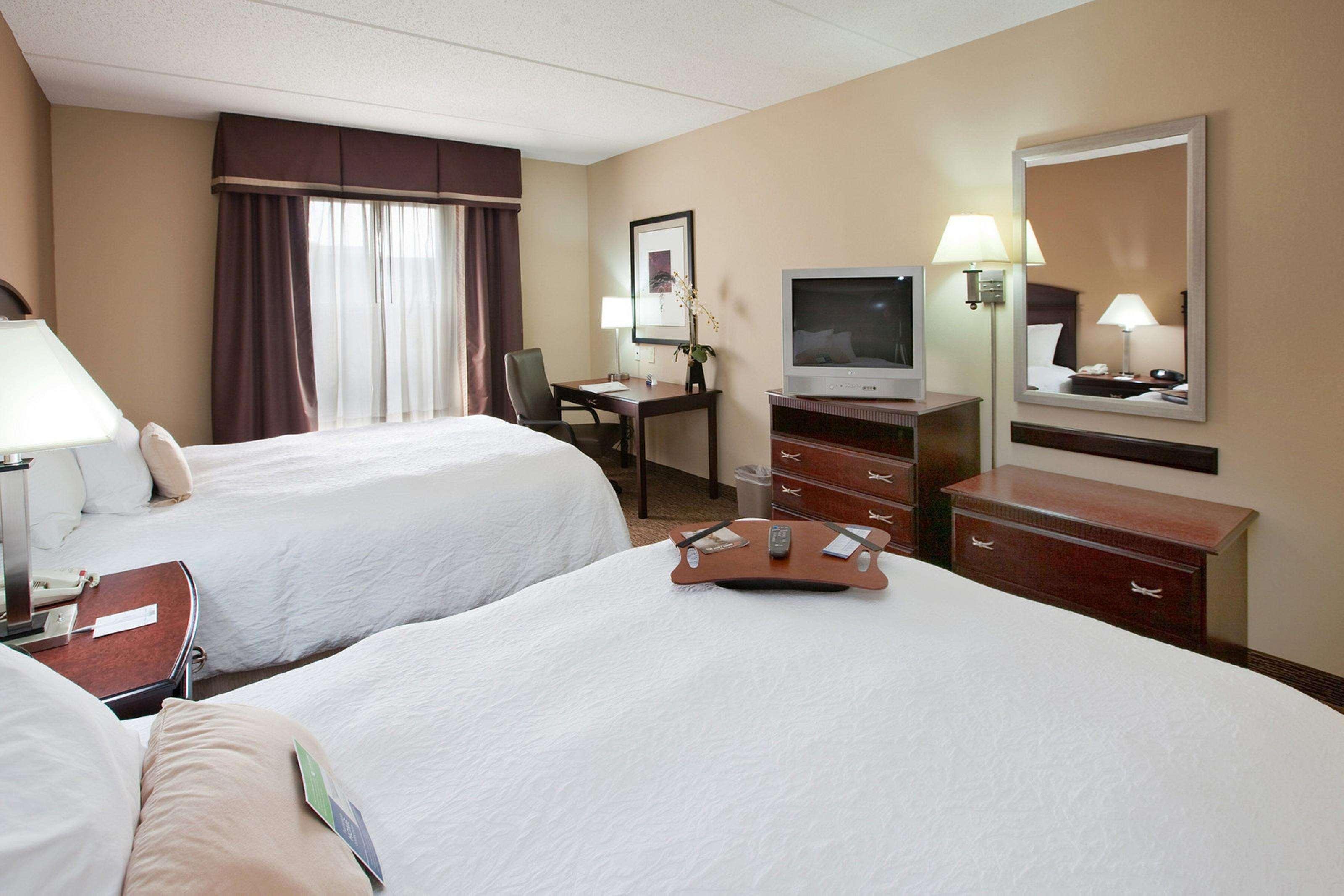 Hampton Inn & Suites Burlington Phòng bức ảnh