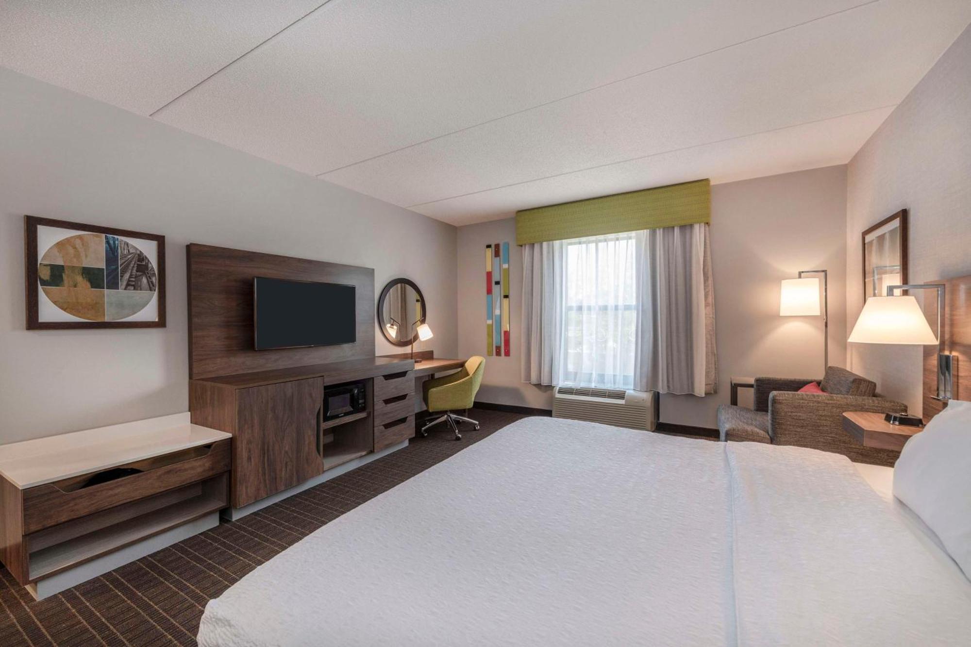 Hampton Inn & Suites Burlington Ngoại thất bức ảnh