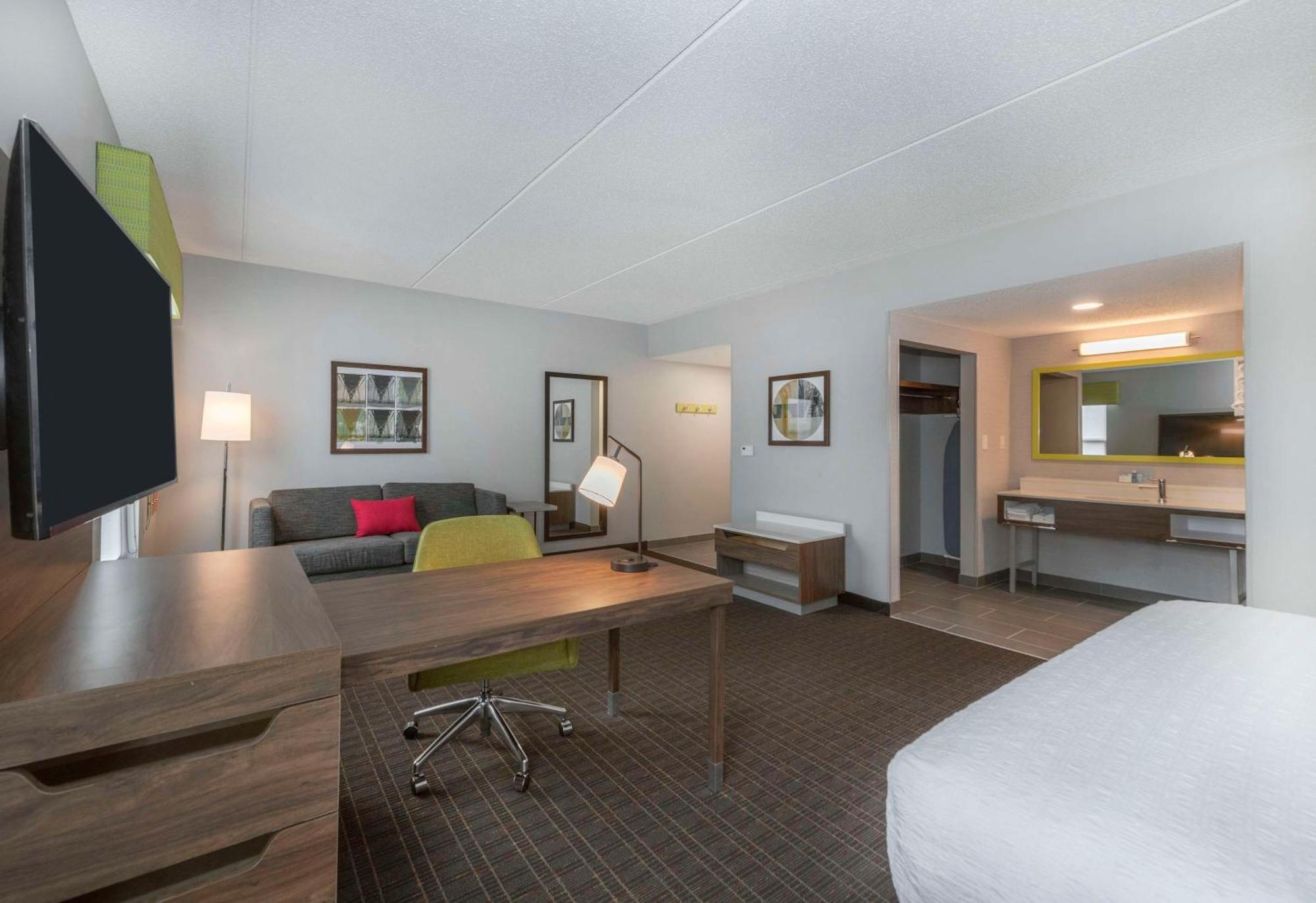 Hampton Inn & Suites Burlington Ngoại thất bức ảnh