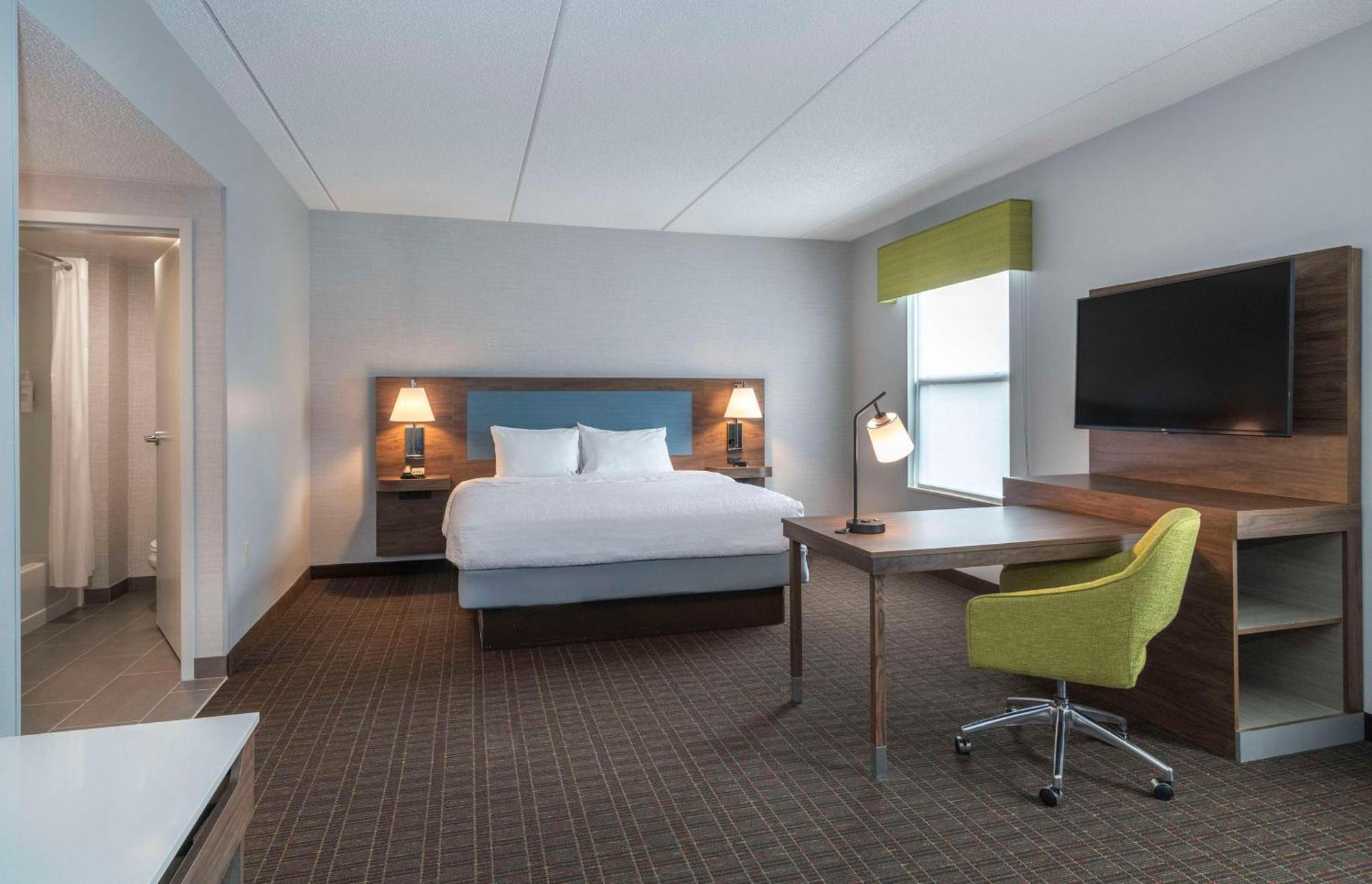 Hampton Inn & Suites Burlington Ngoại thất bức ảnh
