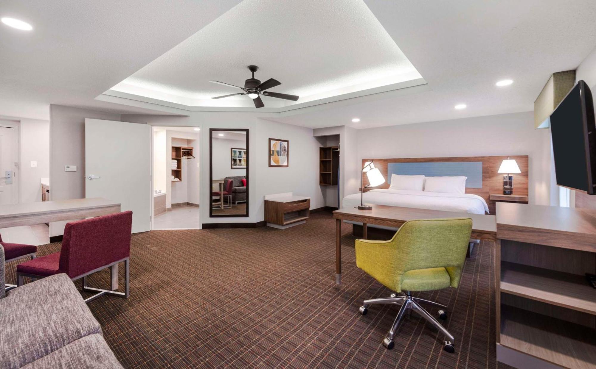 Hampton Inn & Suites Burlington Ngoại thất bức ảnh