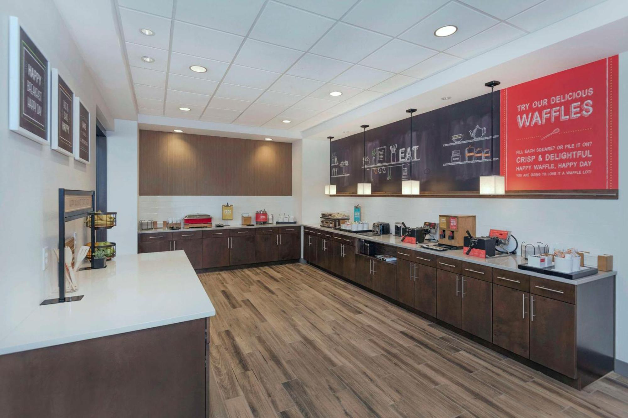 Hampton Inn & Suites Burlington Ngoại thất bức ảnh