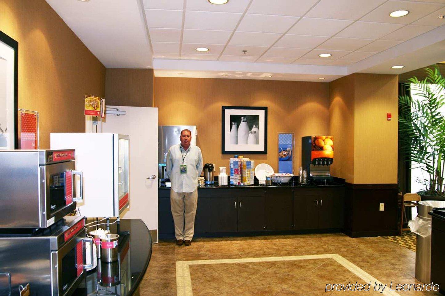 Hampton Inn & Suites Burlington Nhà hàng bức ảnh