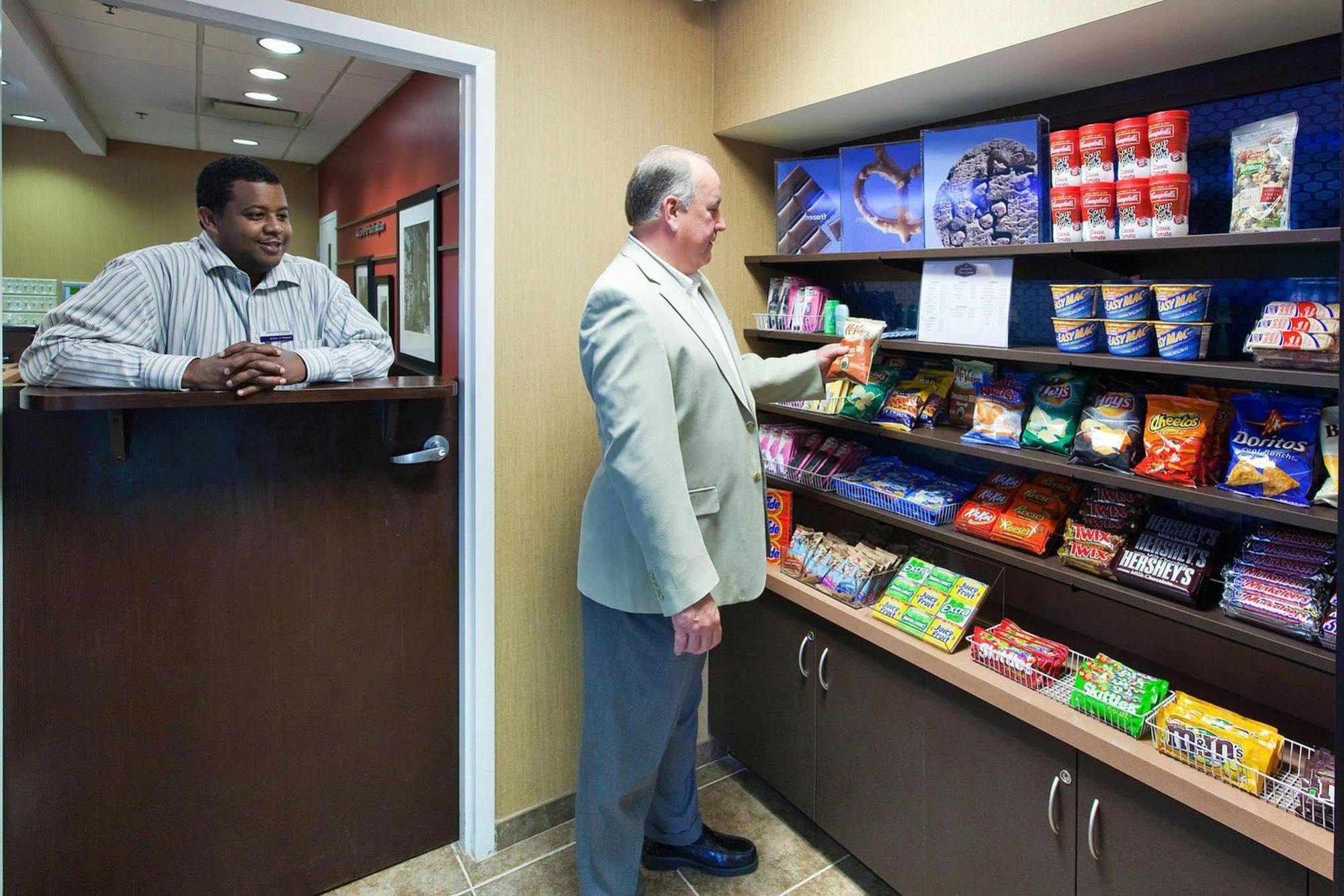 Hampton Inn & Suites Burlington Nhà hàng bức ảnh
